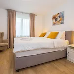 Apartment Riva Parenzo